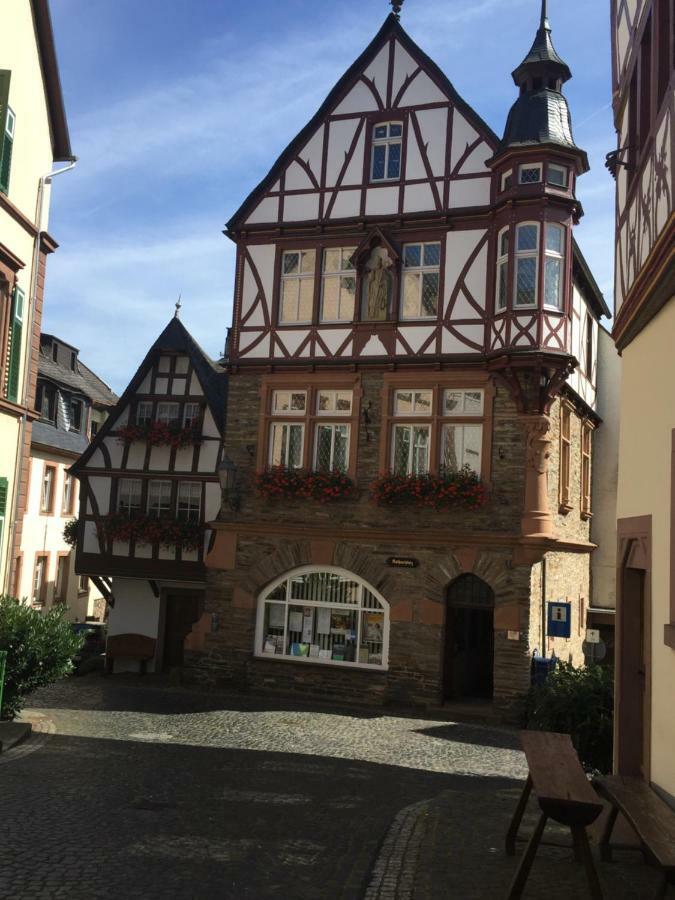 Ferienhaus Moselblick Mit Kostenfreien Oepnv-Ticket Uerzig Exterior photo
